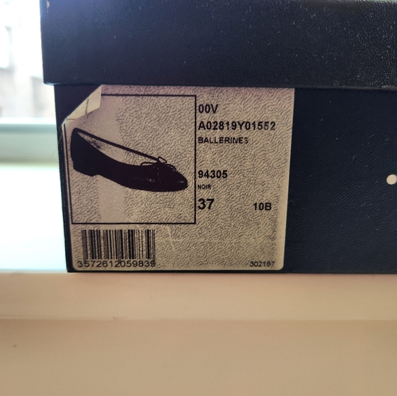 Chanel Ballet Black Flats 37 with logo - Picture 8 of 8